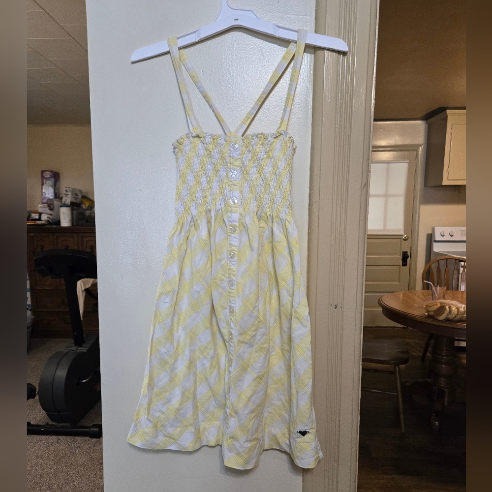 Roxy yellow, white, & grey button sundress size large in great condition